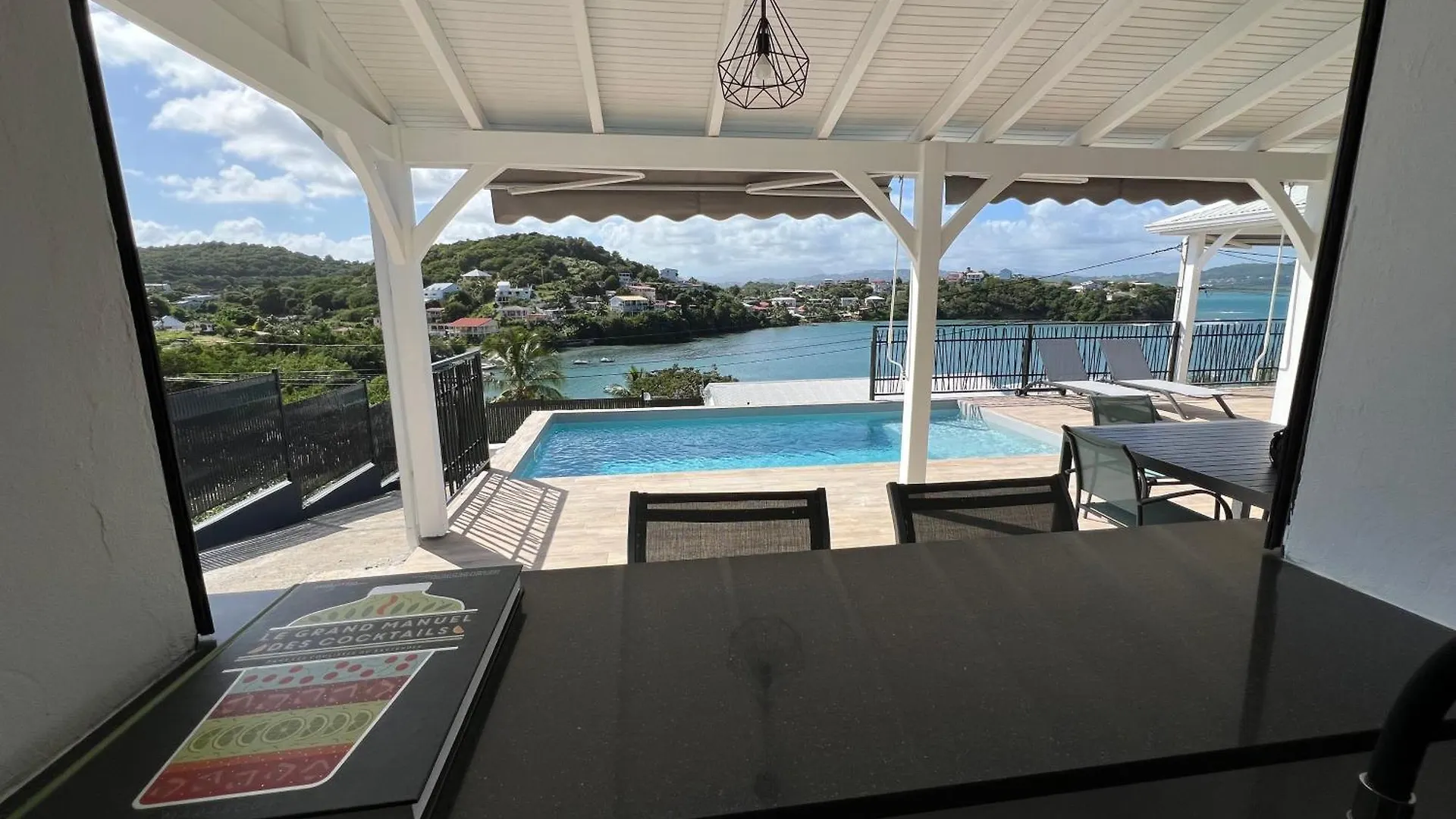 Villa Swim Le Robert